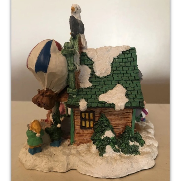 SANTA’S TOWN AT THE NORTH POLE VINTAGE 1995 POST OFFICE ST04 ORIGINAL STICKER - Picture 6 of 9